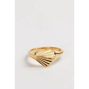 NEW BAZOU retro heart ring in gold